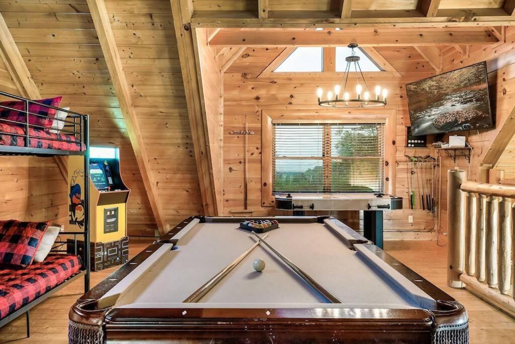 Cabin-N-Smokys! Indoor Resort Pool Views Hot Tub Game Room Севьервилл Экстерьер фото