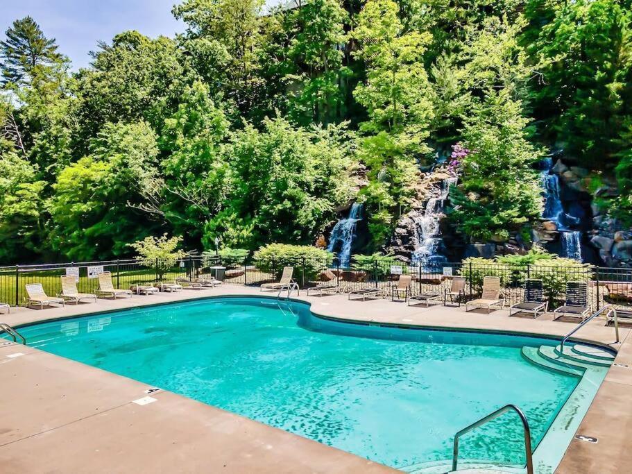 Cabin-N-Smokys! Indoor Resort Pool Views Hot Tub Game Room Севьервилл Экстерьер фото