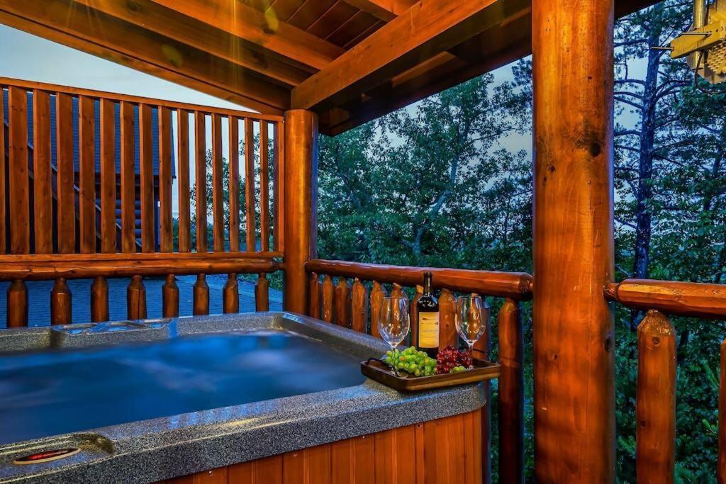 Cabin-N-Smokys! Indoor Resort Pool Views Hot Tub Game Room Севьервилл Экстерьер фото