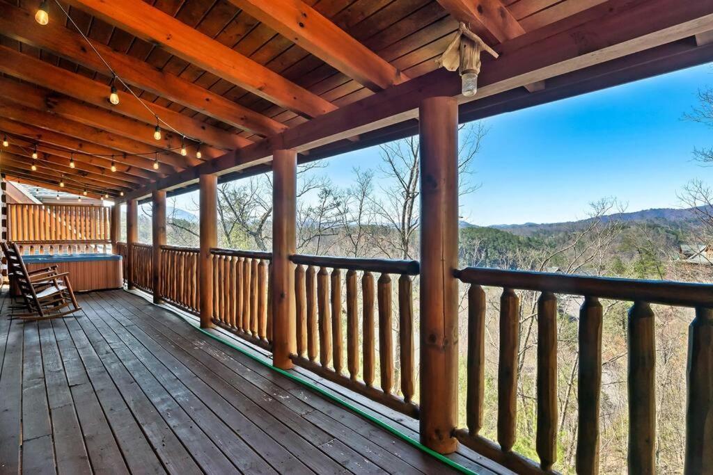 Cabin-N-Smokys! Indoor Resort Pool Views Hot Tub Game Room Севьервилл Экстерьер фото