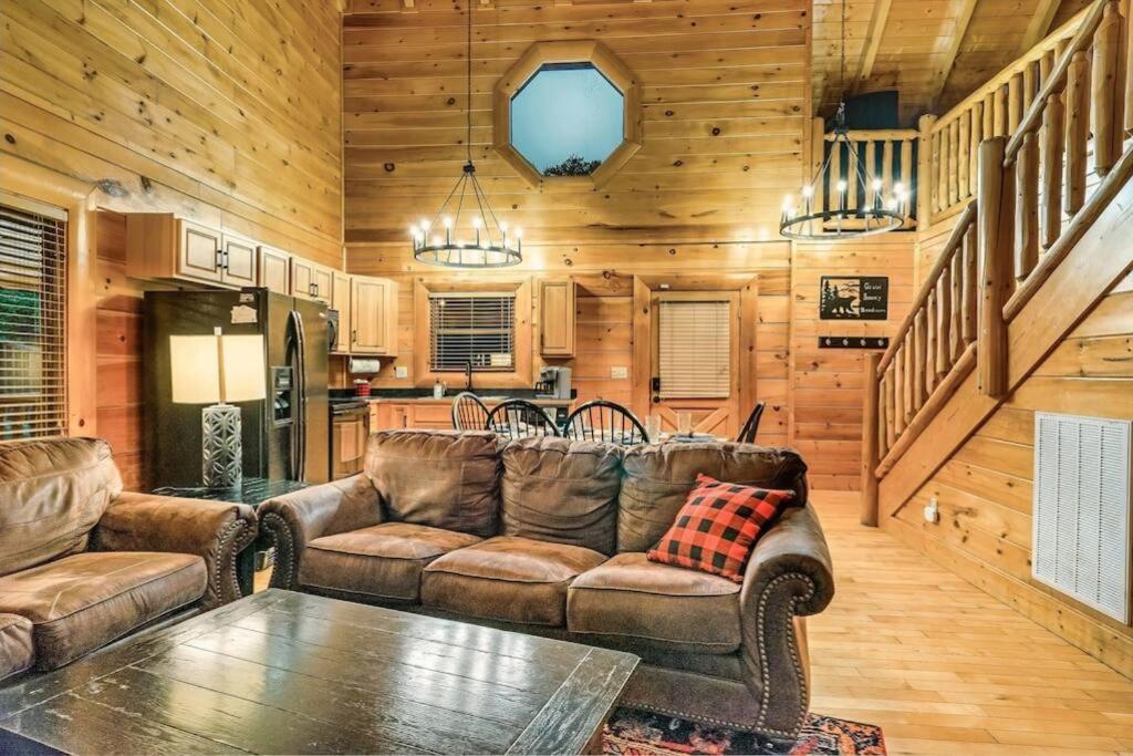 Cabin-N-Smokys! Indoor Resort Pool Views Hot Tub Game Room Севьервилл Экстерьер фото
