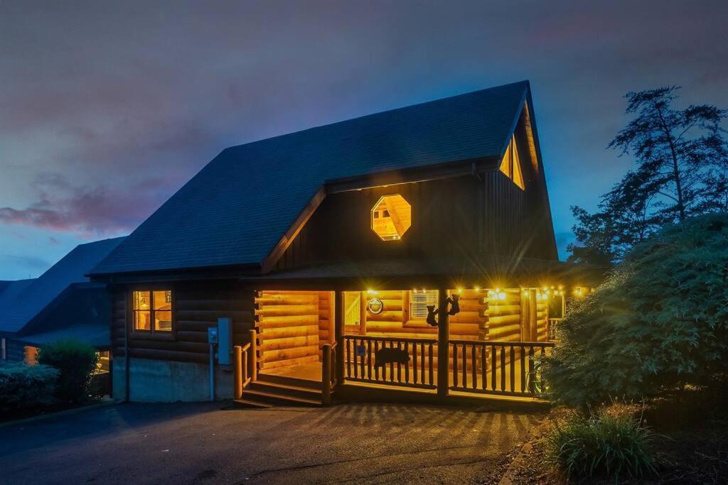 Cabin-N-Smokys! Indoor Resort Pool Views Hot Tub Game Room Севьервилл Экстерьер фото